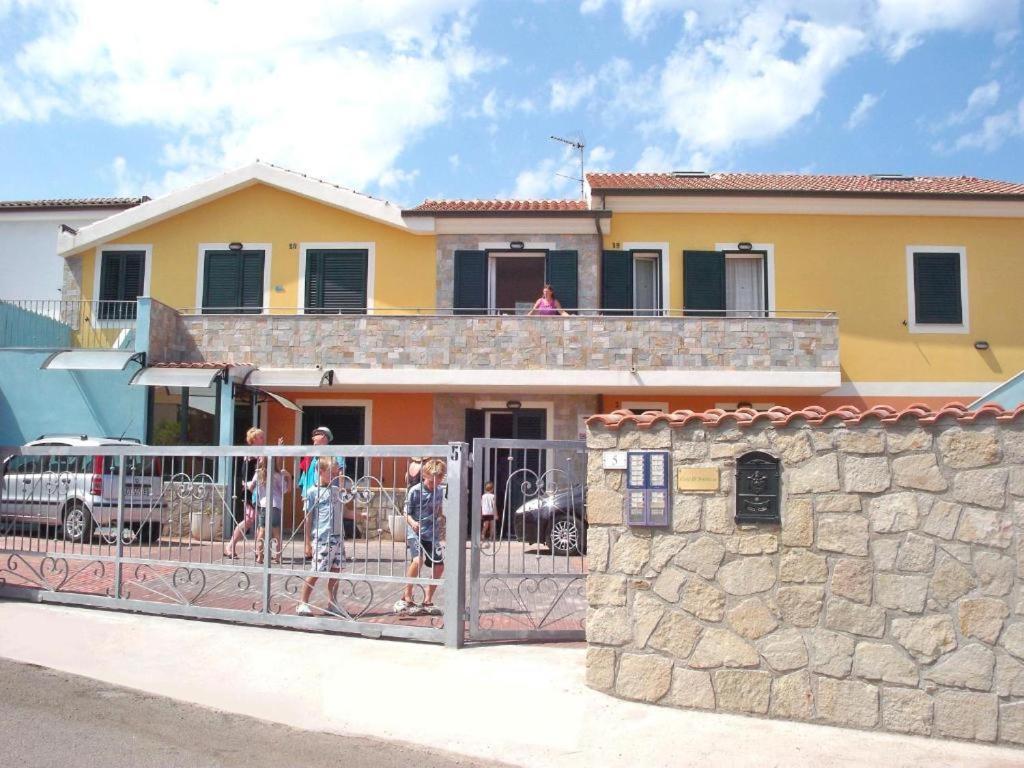 Gli Appartamenti Sul Mare Valledoria  Εξωτερικό φωτογραφία